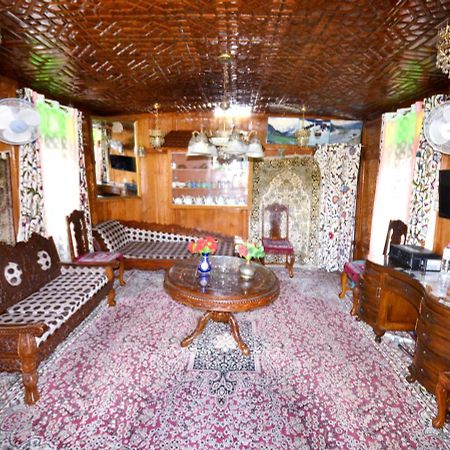 Heritage Shreen Houseboat Srinagar  Bagian luar foto