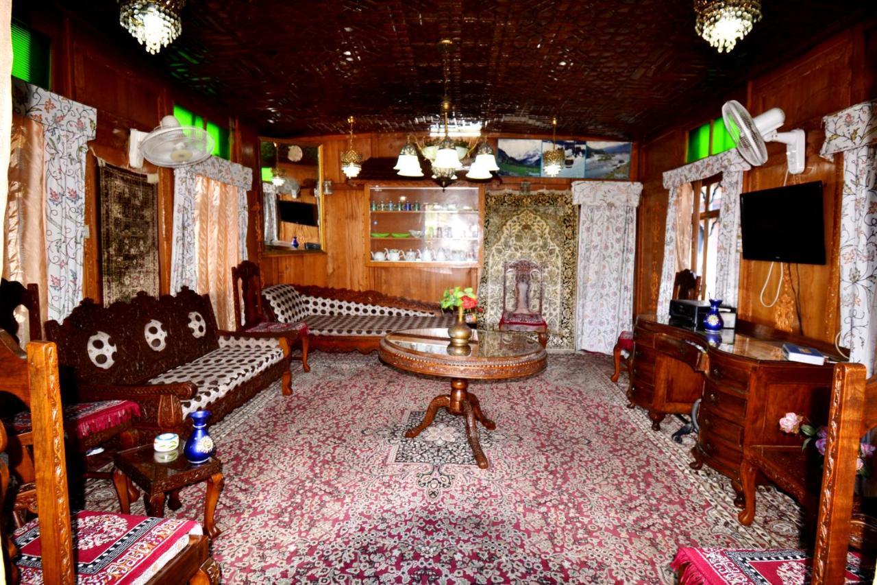 Heritage Shreen Houseboat Srinagar  Bagian luar foto