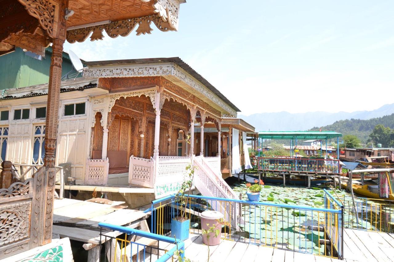 Heritage Shreen Houseboat Srinagar  Bagian luar foto