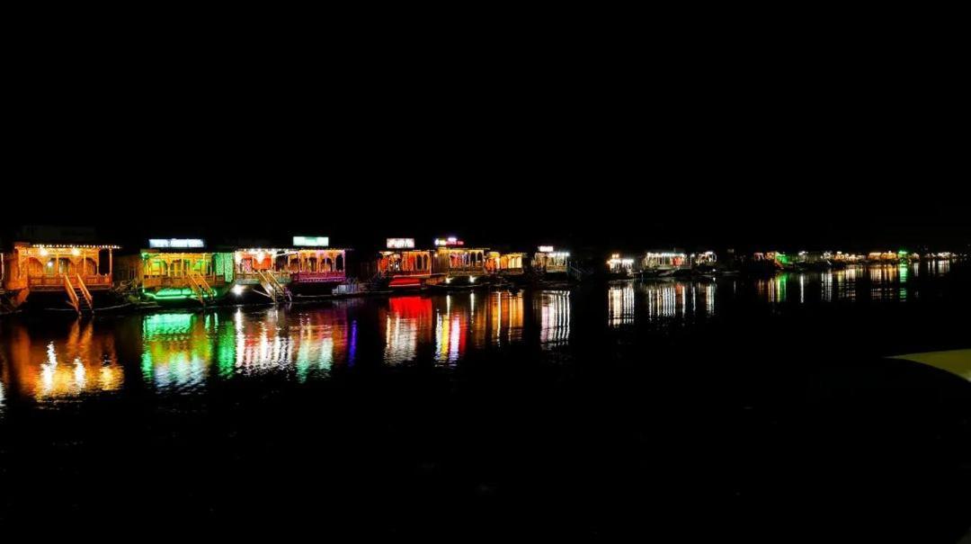 Heritage Shreen Houseboat Srinagar  Bagian luar foto