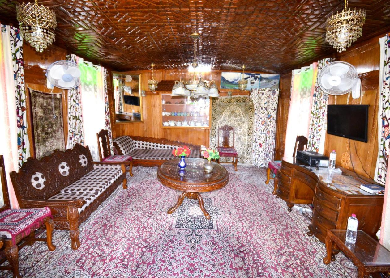 Heritage Shreen Houseboat Srinagar  Bagian luar foto