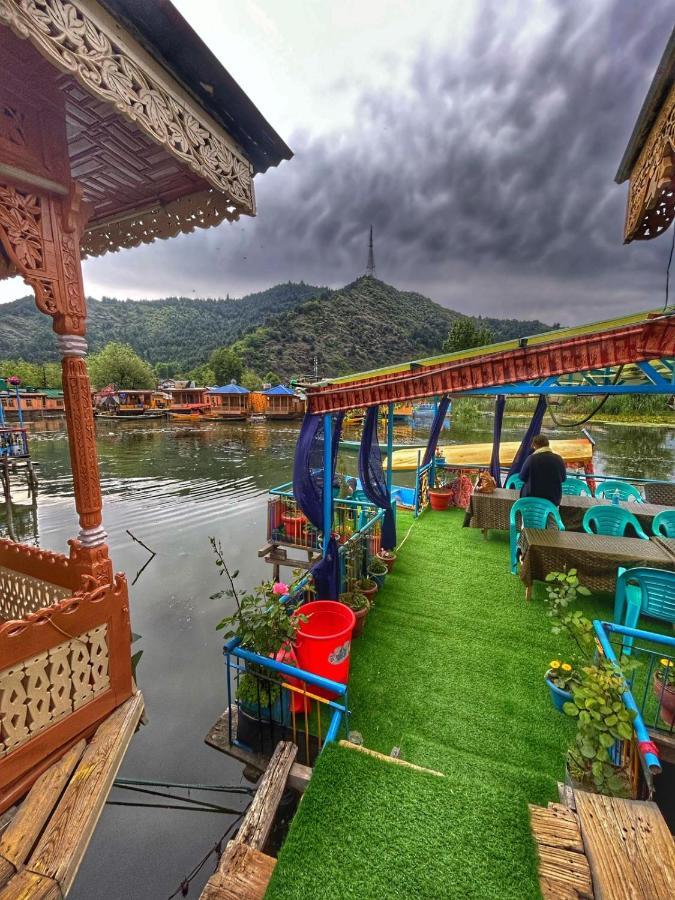 Heritage Shreen Houseboat Srinagar  Bagian luar foto